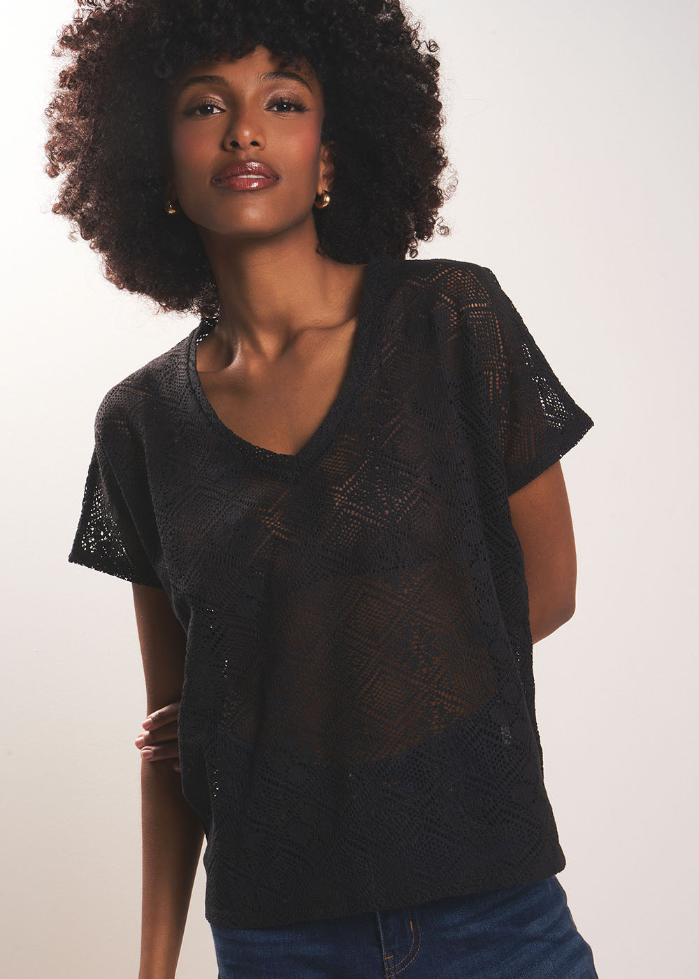 TASIANY T-shirt à col V en dentelle fine - 1 - Sud Express - Sud Express