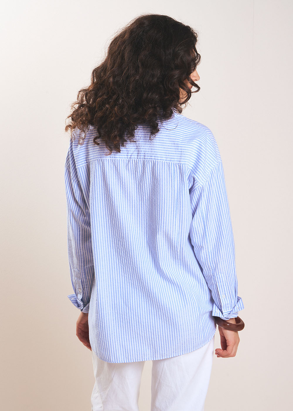 CARINE  Chemise rayée ciel et blanc et fil lurex discret - 3 - Sud Express - Sud Express