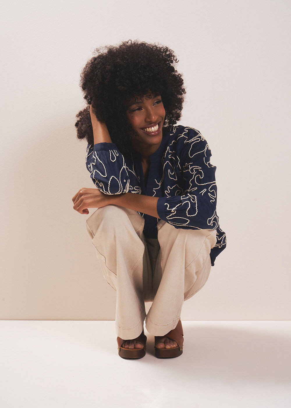 Chemise à motifs floraux et col tunisien - Sud Express - 6 - Sud Express