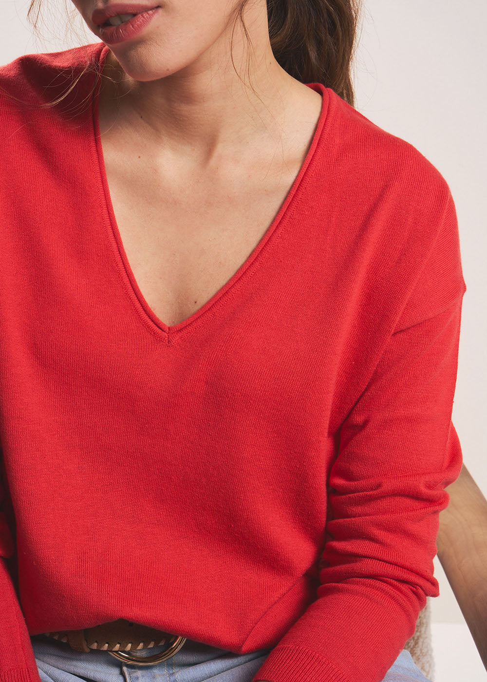MARIANA Pull col V oversize en maille fine - 2 - Sud Express - Sud Express