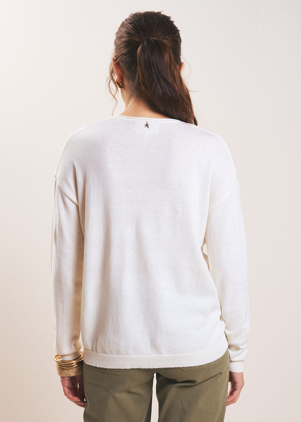 MARIANA Pull col V oversize en maille fine - 3 - Sud Express - Sud Express