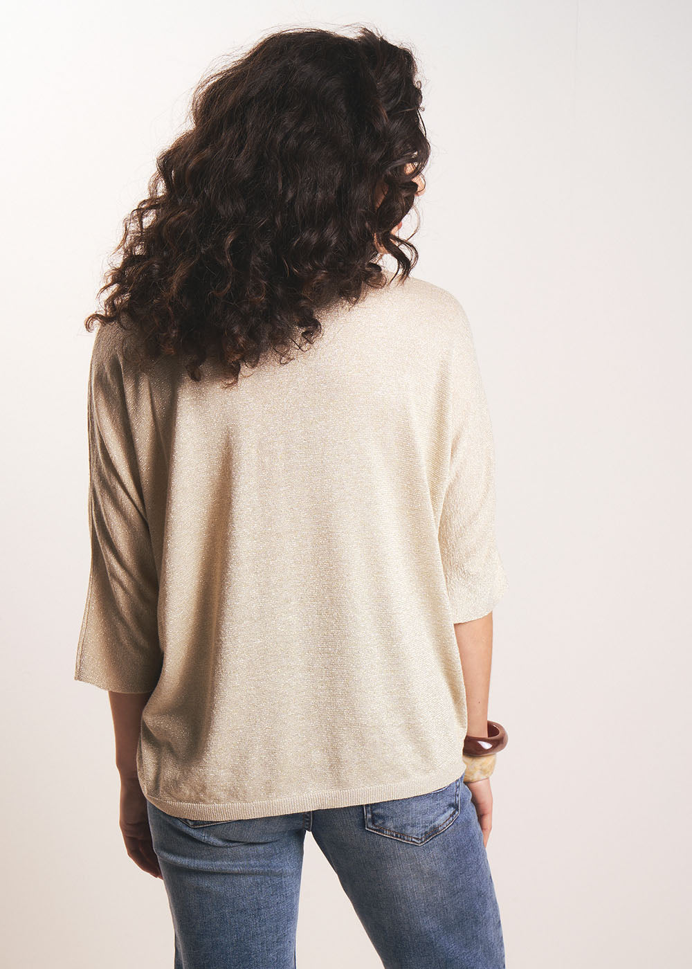 MIKOLOR Pull col V oversize en maille brillante et manches courtes - 3 - Sud Express - Sud Express