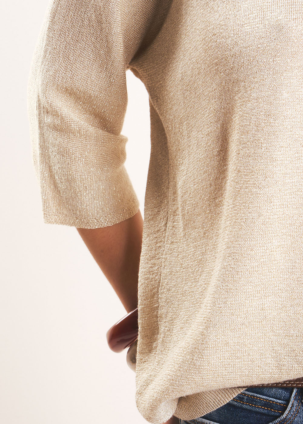 MIKOLOR Pull col V oversize en maille brillante et manches courtes - 4 - Sud Express - Sud Express