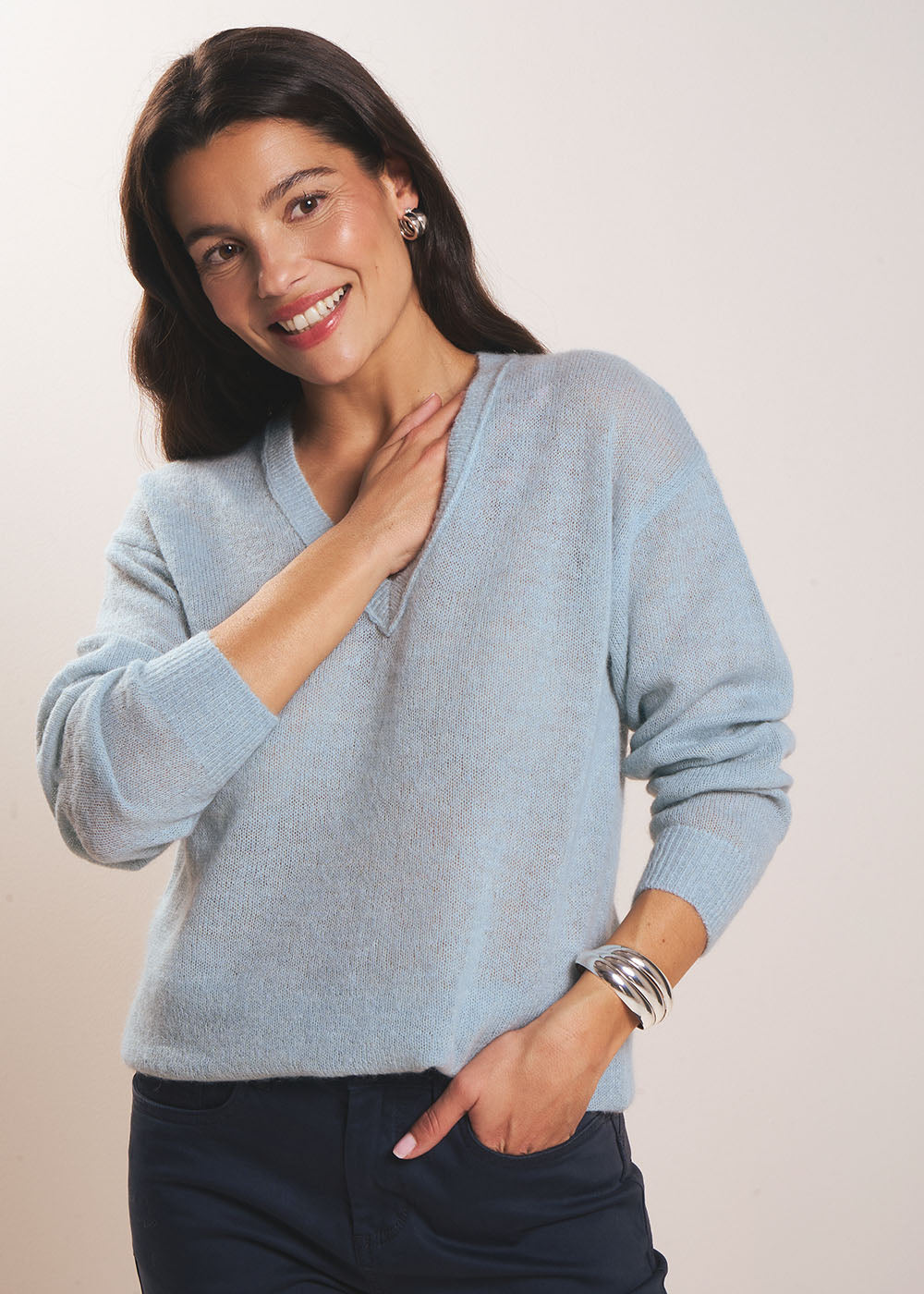 MIGUELY Pull col V en mohair - 1 - Sud Express - Sud Express