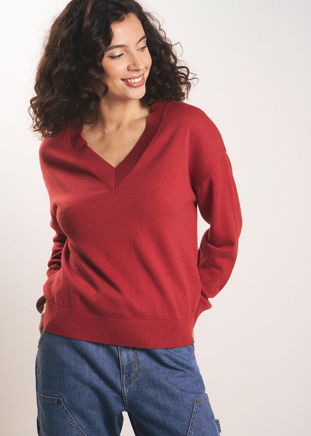 MIANALA Pull col V en coton laine - 1 - Sud Express - Sud Express