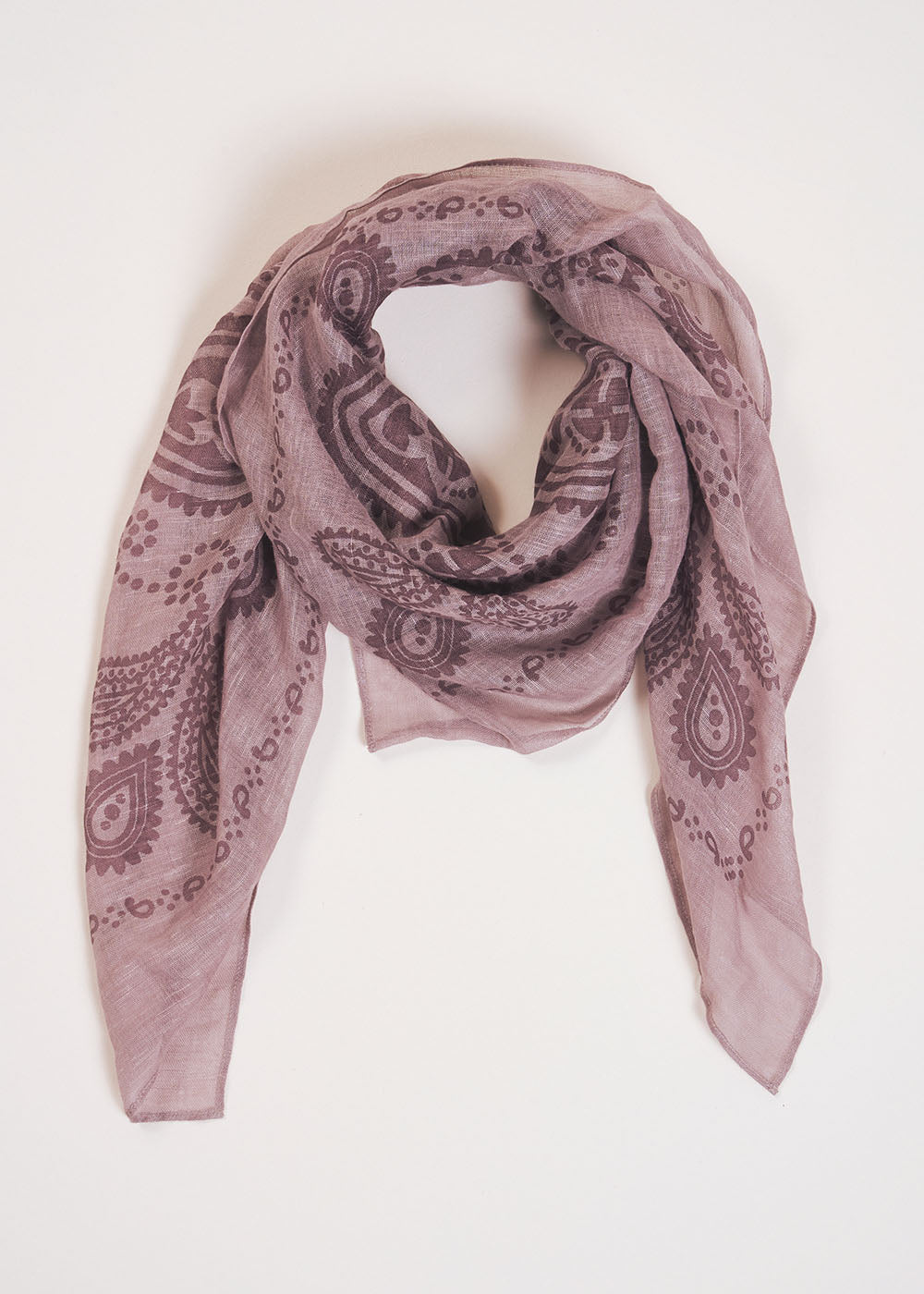 FALA Foulard à motif paisley délicat - 1 - Sud Express - Sud Express