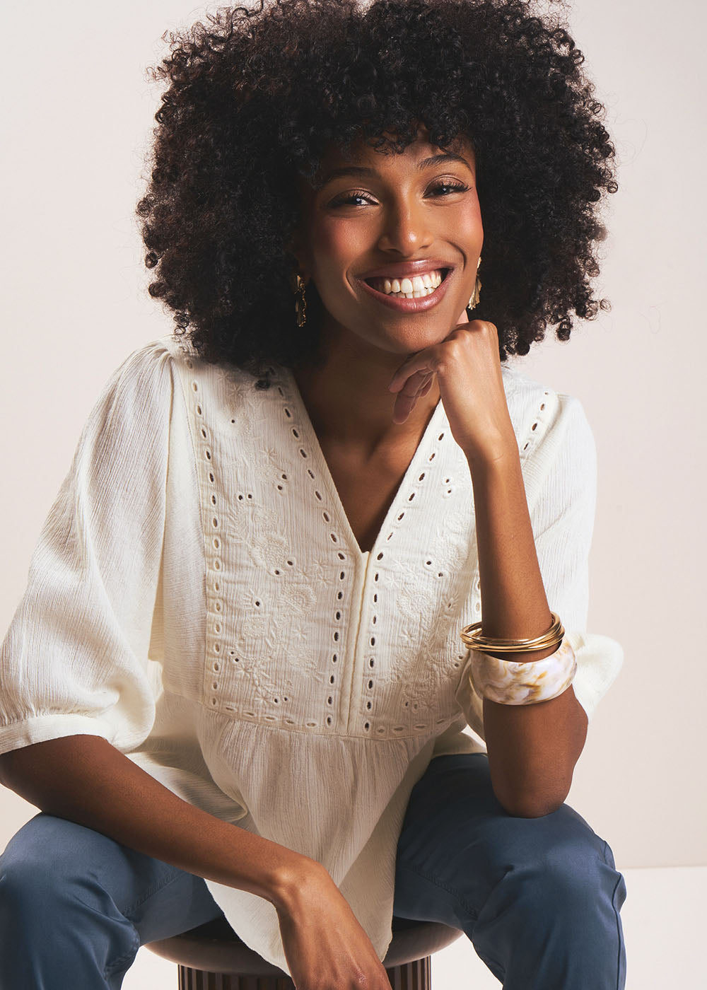 TORIEN Top col V brodée et manches courtes ballon - 1 - Sud Express - Sud Express