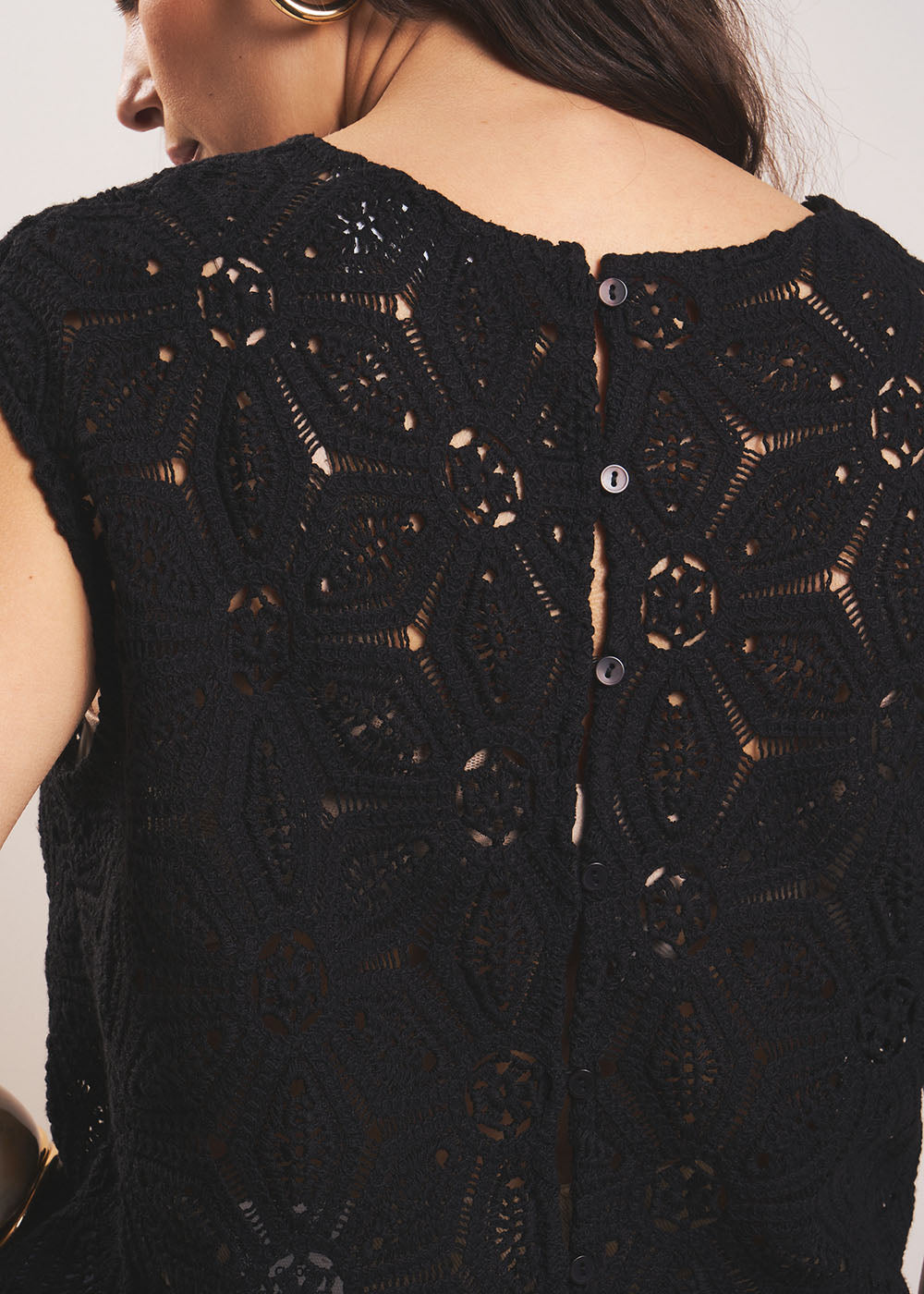 TIMALOU Top en dentelle guipure et dos boutonné - 4 - Sud Express - Sud Express