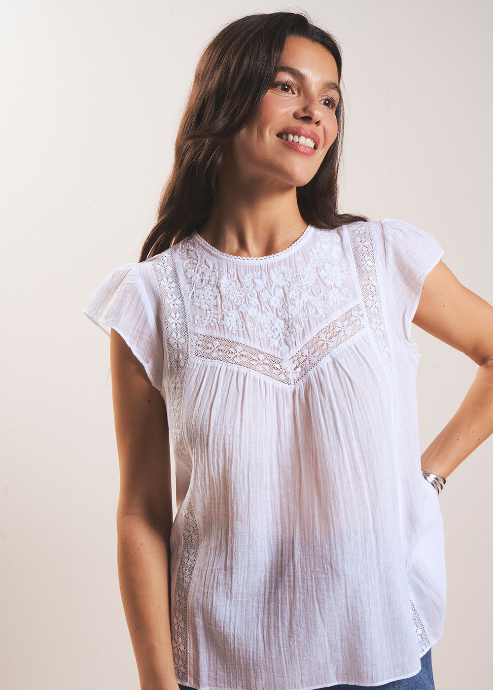 TOLIVIE  Top gaze de coton détails macramé - 1 - Sud Express - Sud Express