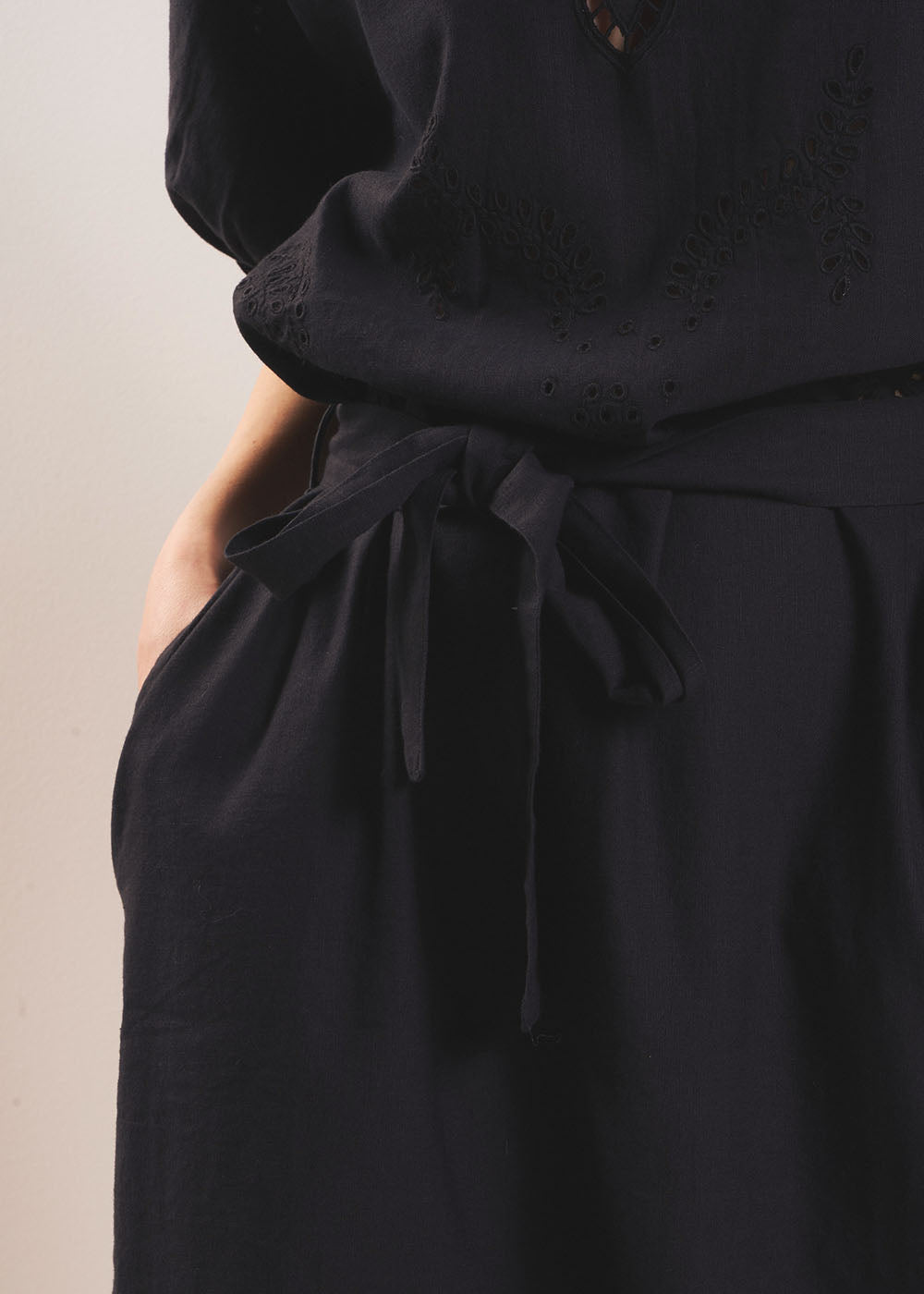 ROBALINE Robe midi brodée en lin et coton - 2 - Sud Express - Sud Express