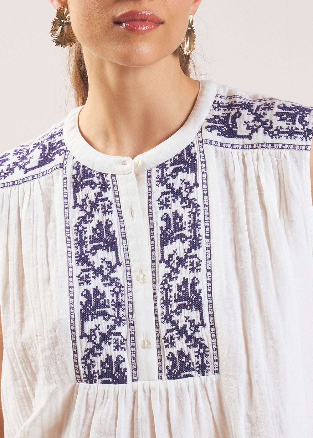 TAMILO Blouse brodée en gaze de coton - 4 - Sud Express - Sud Express