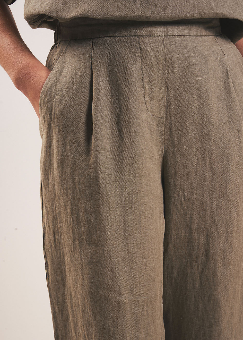 Pantalon en lin jambe droite - Sud Express - 4 - Sud Express