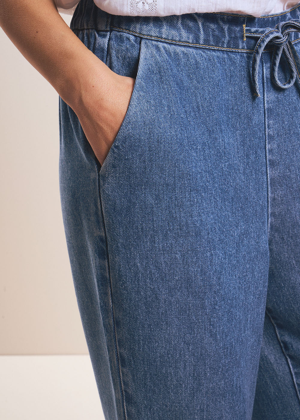 POLY Jean femme à taille élastiquée et jambe large - 4 - Sud Express - Sud Express