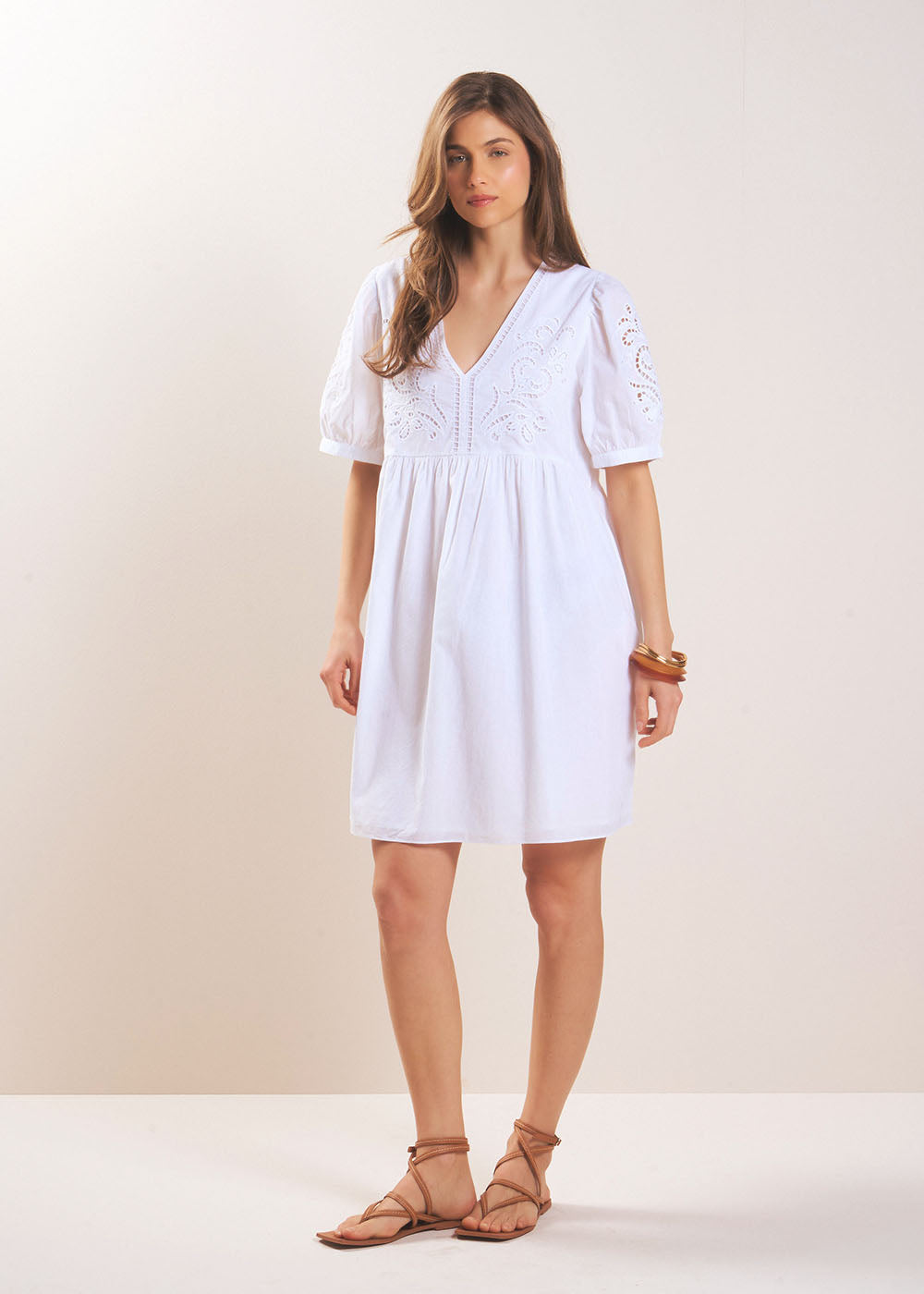 Robe courte brodée en coton - Sud Express - 5 - Sud Express