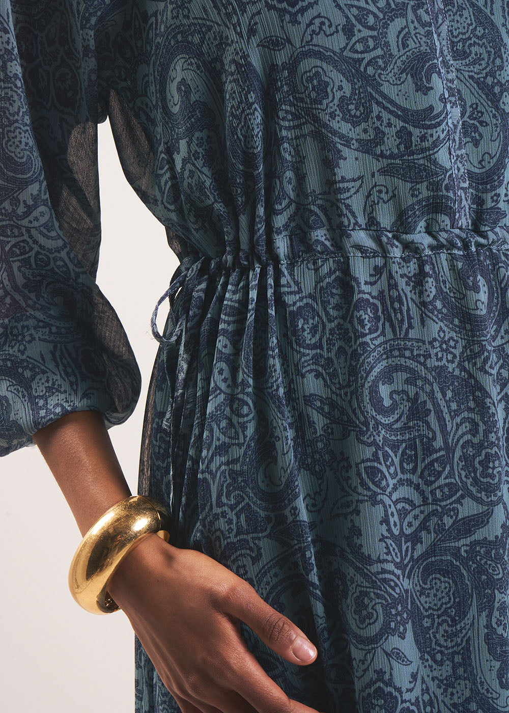 RAISLEY Robe longue fluide imprimée à col V - 4 - Sud Express - Sud Express