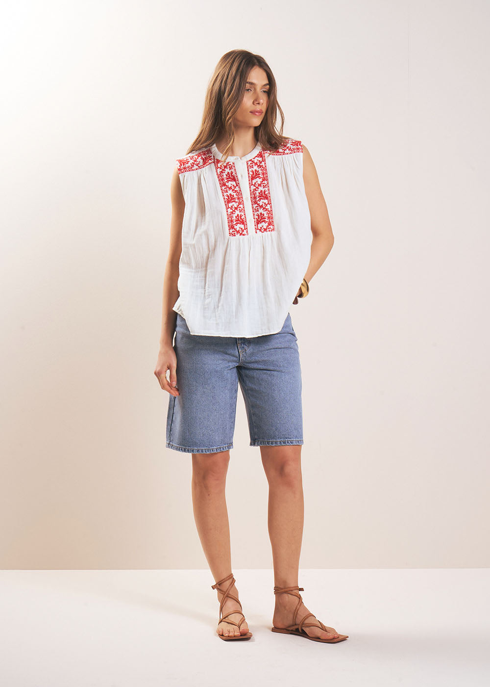 Blouse brodée en gaze de coton - Sud Express - 5 - Sud Express