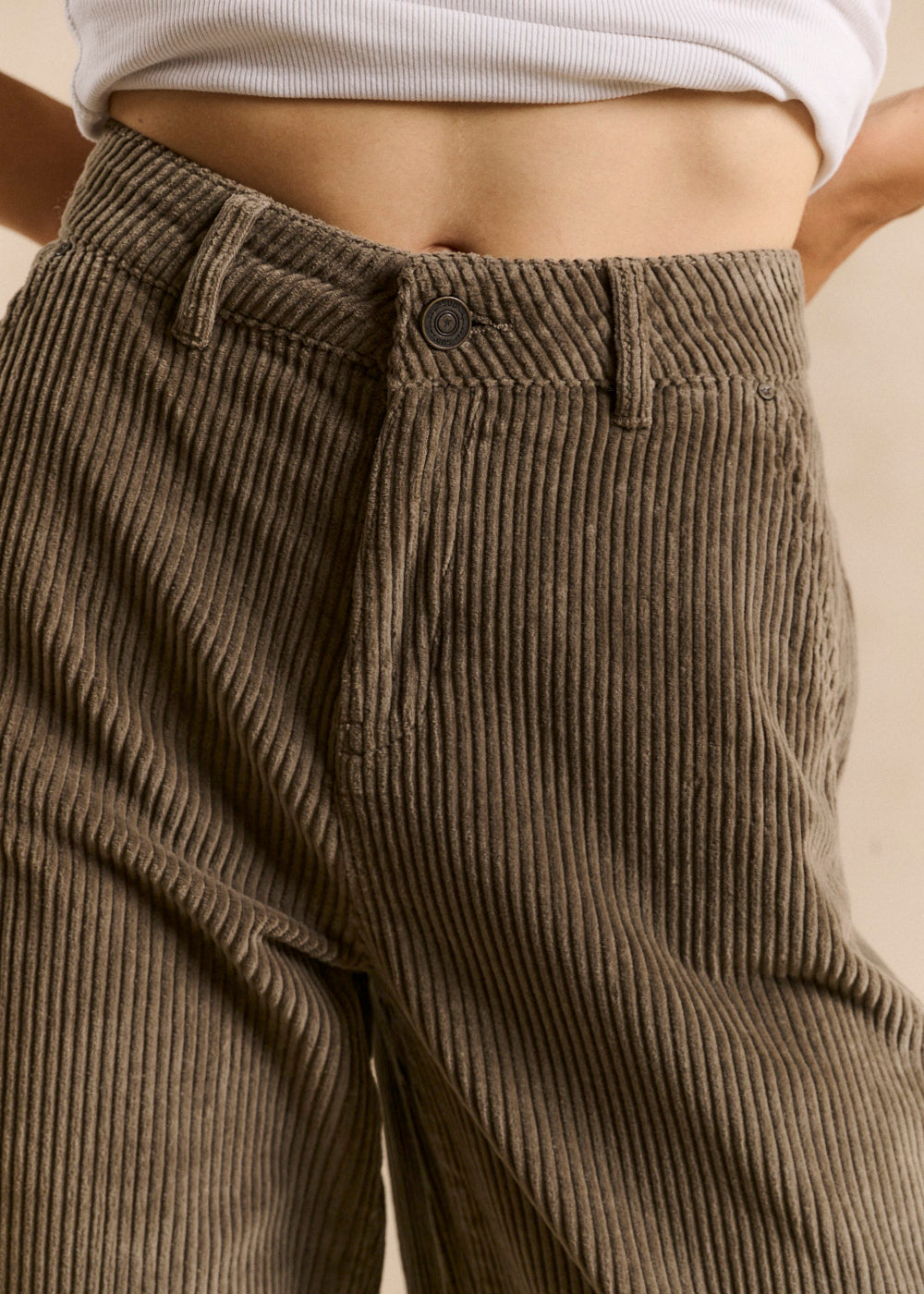 Pantalon large en velours de coton taille haute - Sud Express - 5 - Sud Express