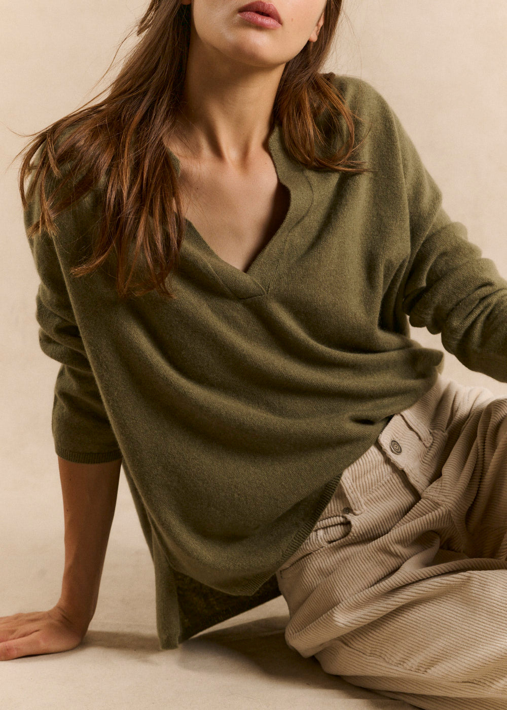 MAMALIOU Loose-fitting cashmere jumper with a Tunisian collar - 2 - Sud Express - Sud Express
