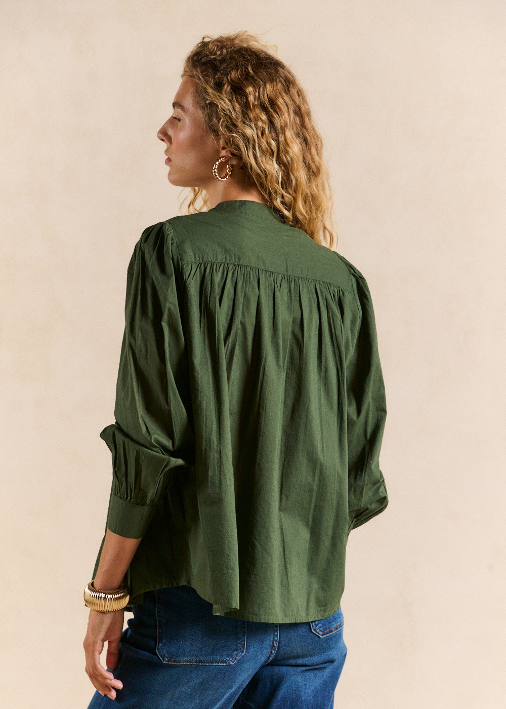 Chemise en coton kaki smockée - Sud Express - 3 - Sud Express