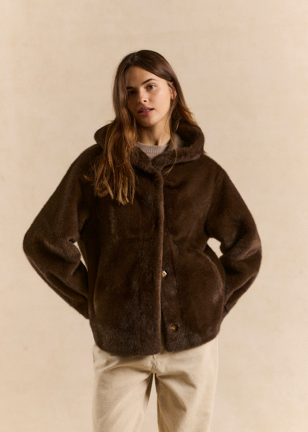 MICHALYNA Manteau mi long en fausse fourrure à capuche - 1 - Sud Express - Sud Express