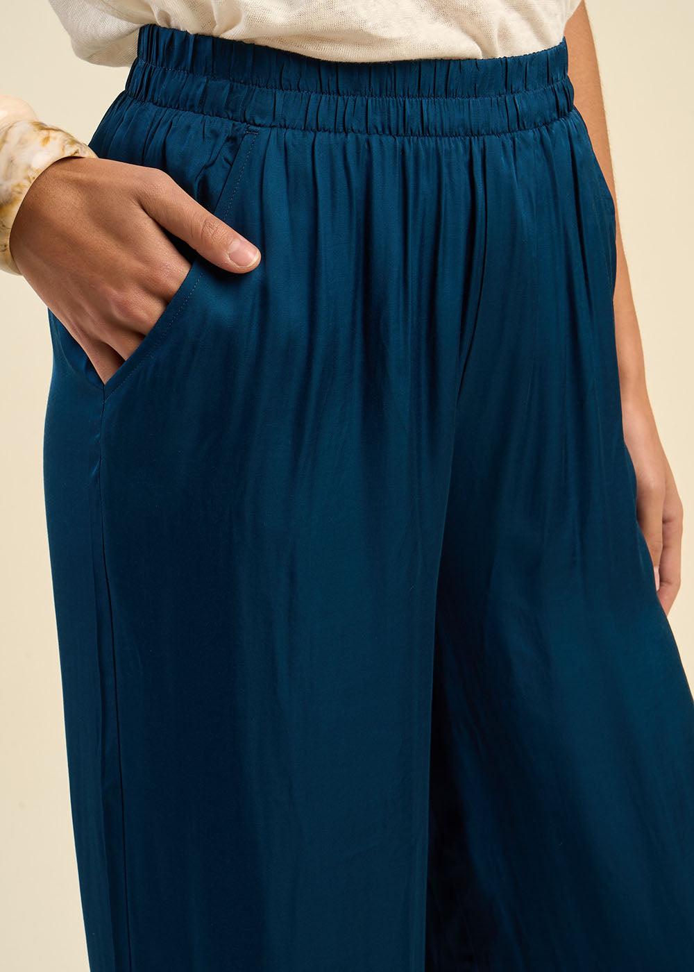 Pantalon large en satin - Sud Express - 2 - Sud Express