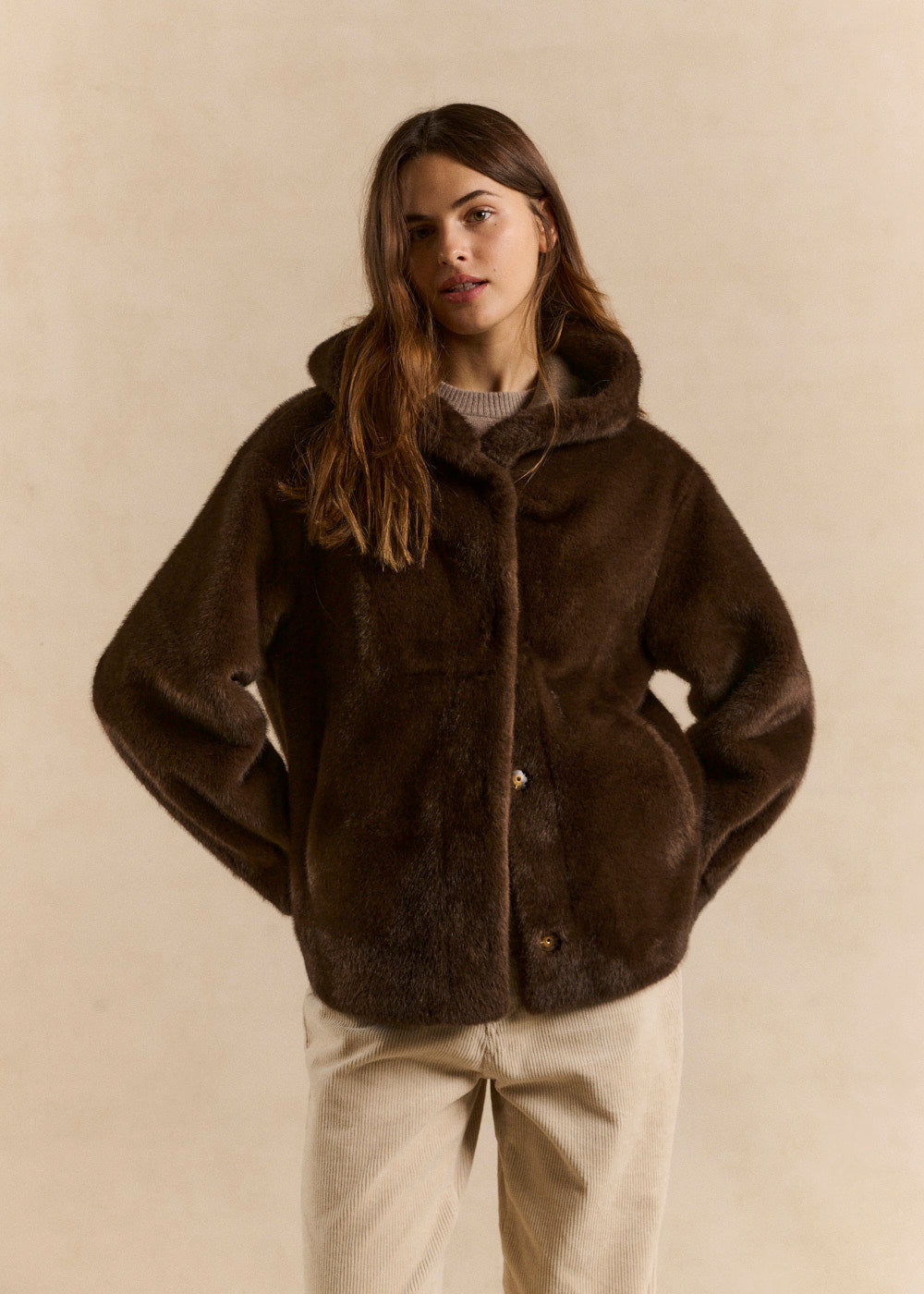 Manteau mi long en fausse fourrure à capuche - Sud Express - 1 - Sud Express