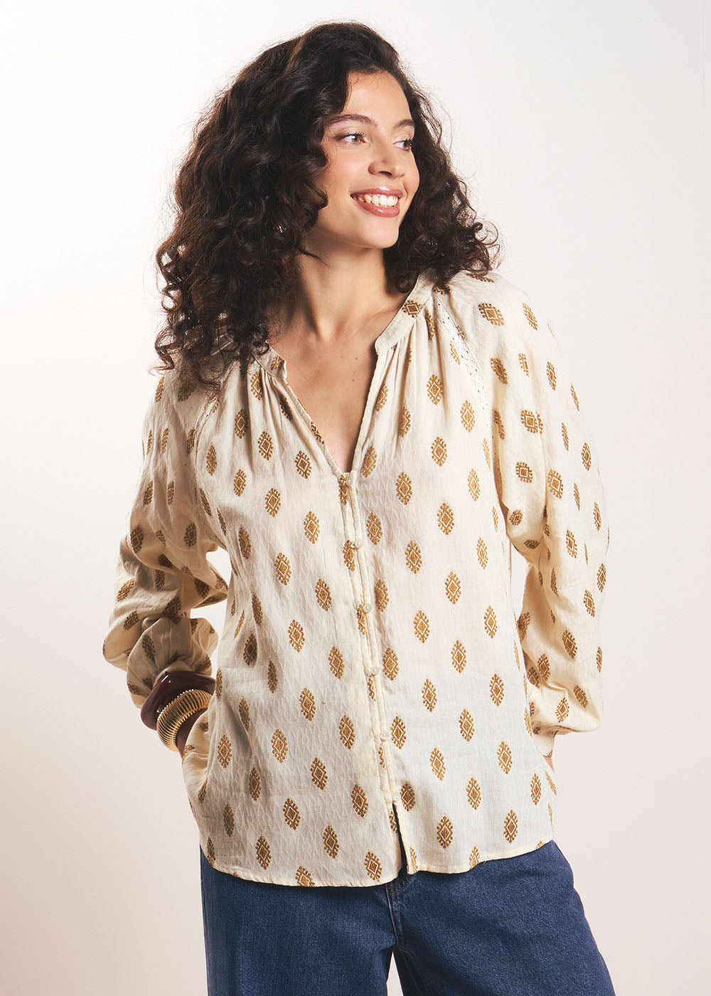 Blouse à col mao et broderies dorées - Sud Express - 5 - Sud Express