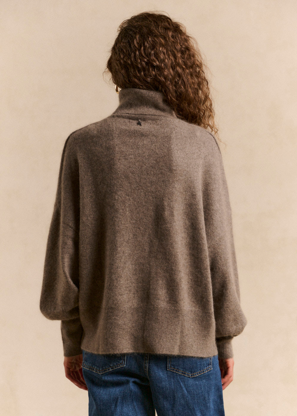 Loose-fitting turtleneck jumper - Sud Express - 4 - Sud Express