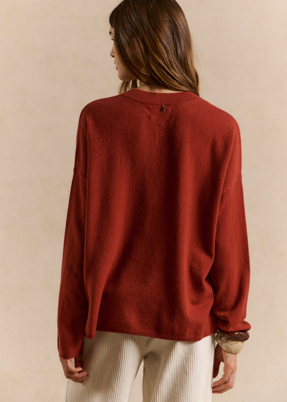 MAMALIOU Loose-fitting cashmere jumper with a Tunisian collar - 3 - Sud Express - Sud Express