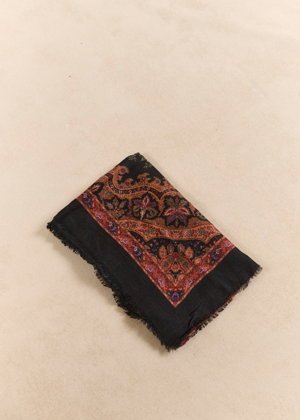 Foulard en laine et soie imprimé floral - Sud Express - 1 - Sud Express