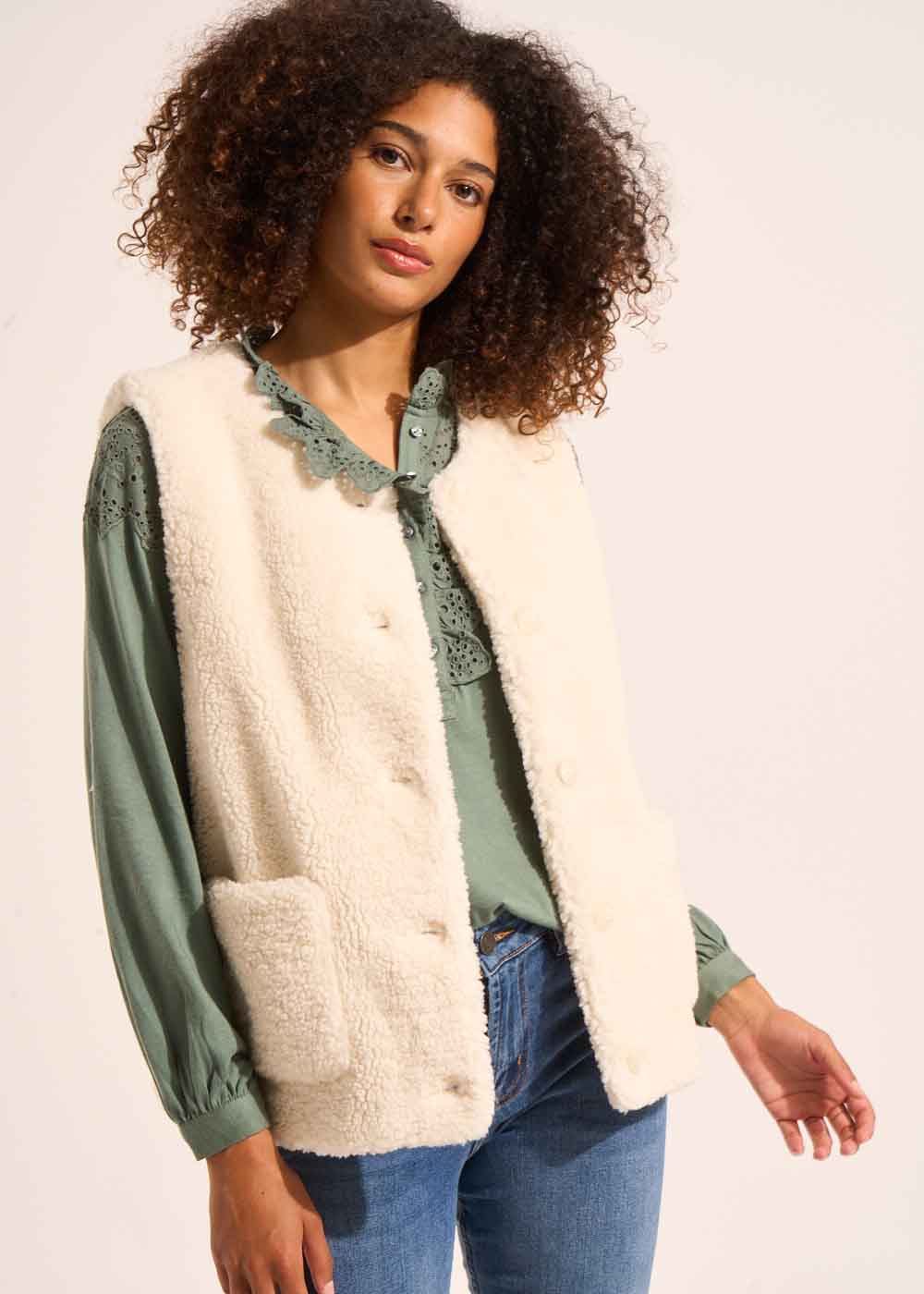 Gilet sans manches en fausse fourrure - Sud Express - 1 - Sud Express