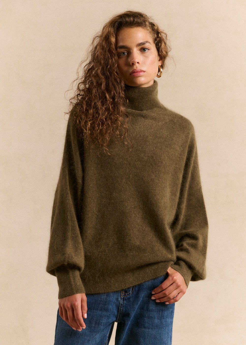 Loose-fitting turtleneck jumper - Sud Express - 1 - Sud Express