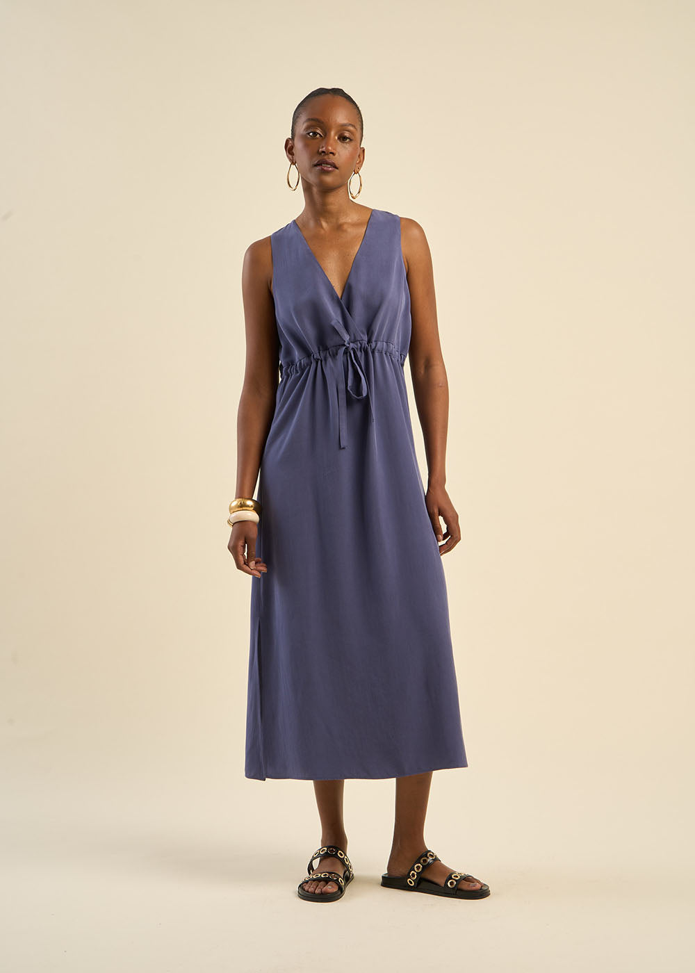 Robe longue ajustée décolleté en V - Sud Express - 6 - Sud Express