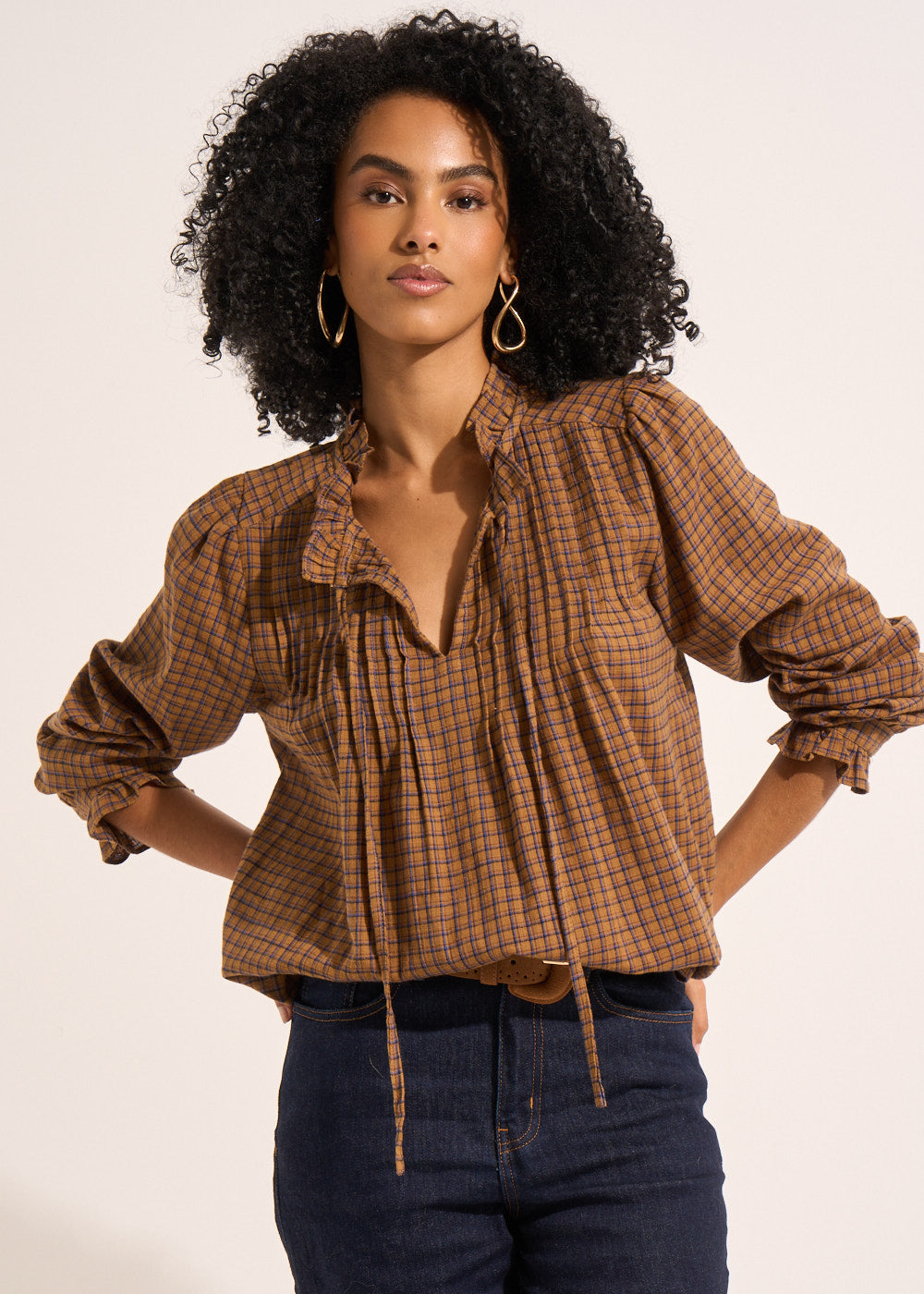 Blouse à carreaux à manches longues et volants - Sud Express - 5 - Sud Express