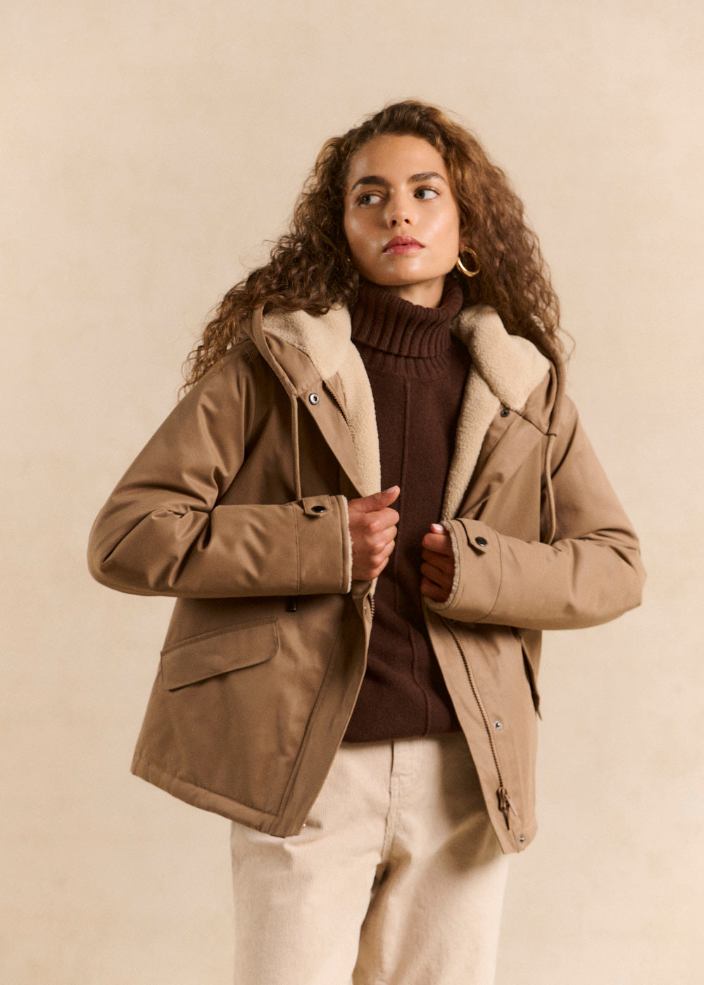 Veste courte déperlante doublée fausse fourrure avec capuche - Sud Express - 5 - Sud Express