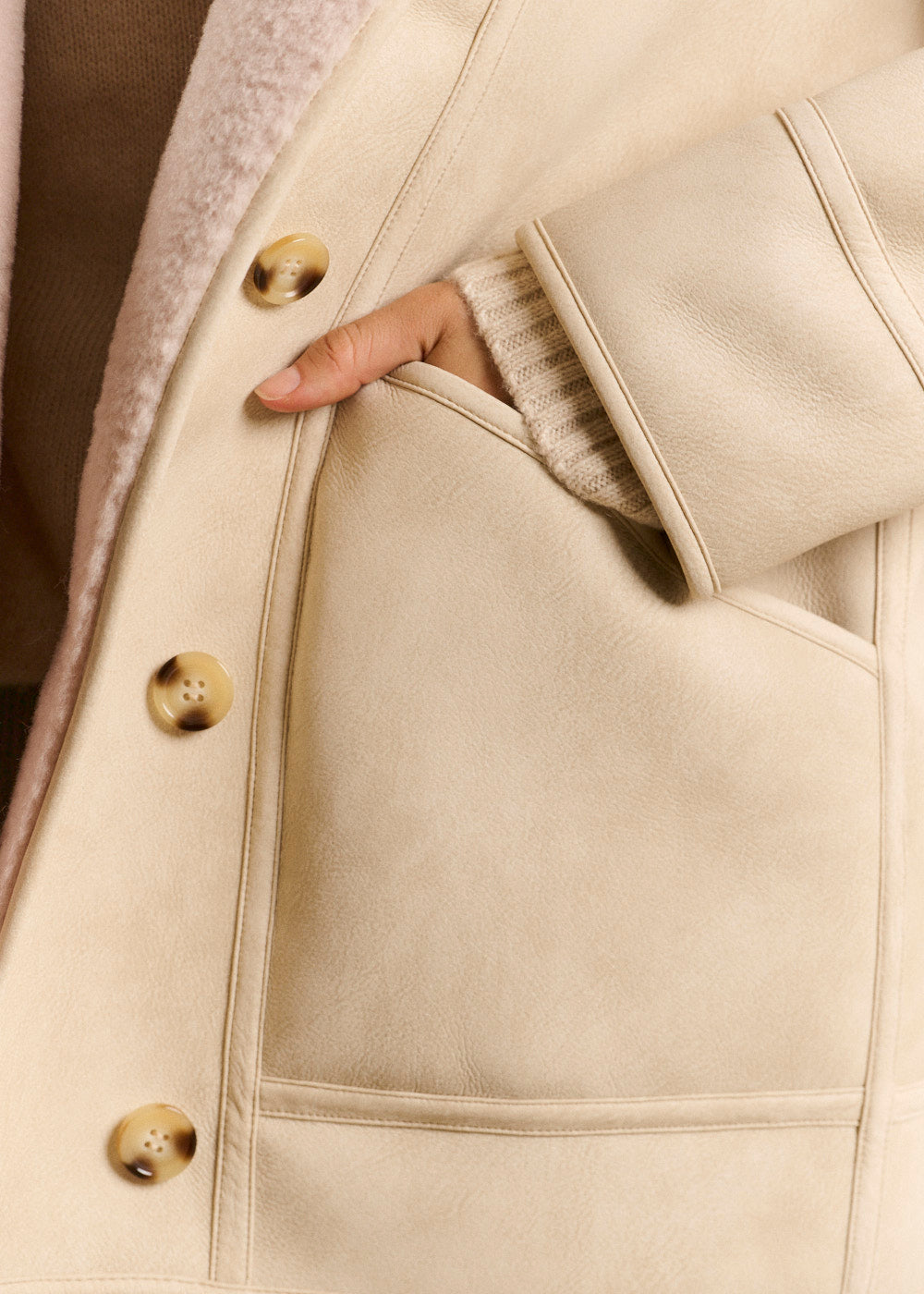 Manteau fausse peau lainée à capuche - Sud Express - 4 - Sud Express