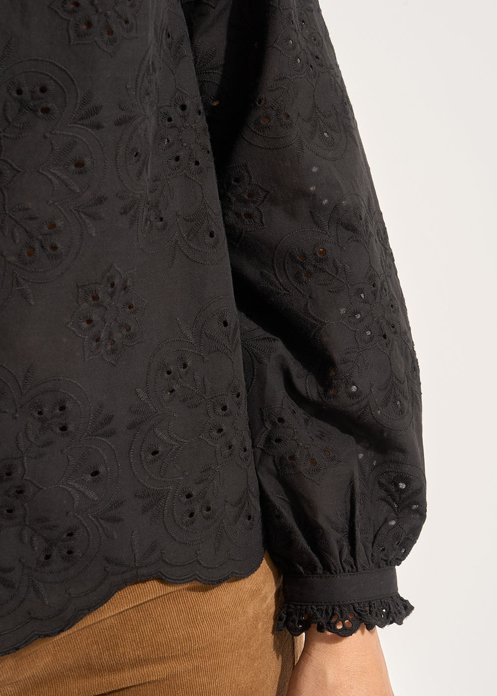 Blouse brodée col montant - Sud Express - 4 - Sud Express