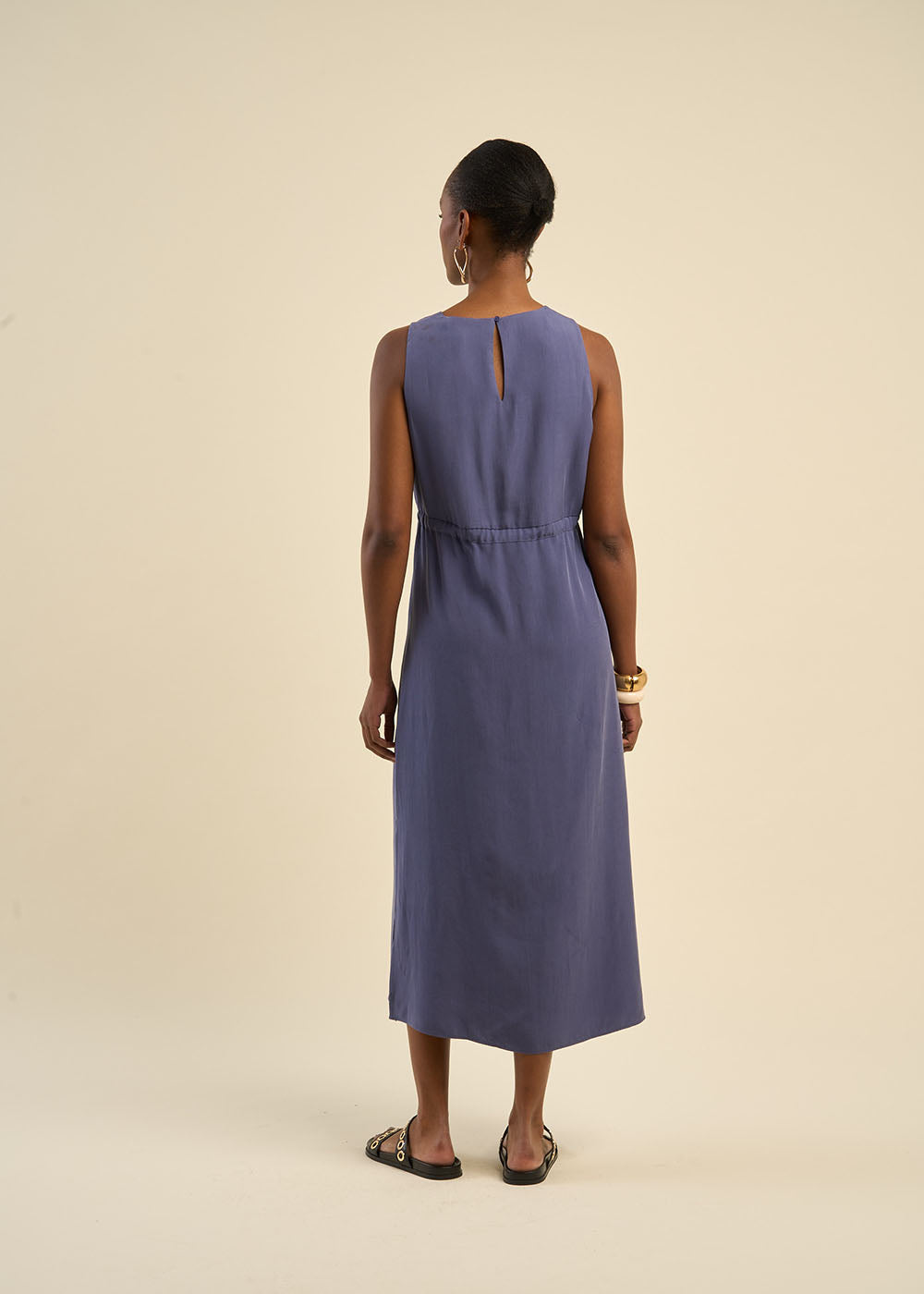 Robe longue ajustée décolleté en V - Sud Express - 3 - Sud Express