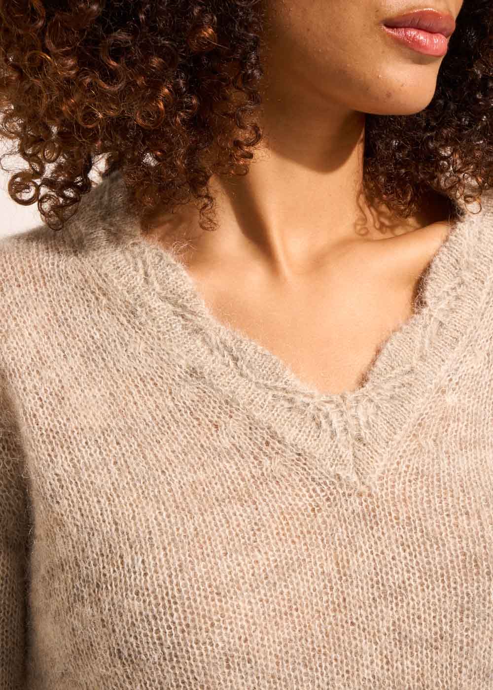 MARFY Pull col V détails crochet - 2 - Sud Express - Sud Express