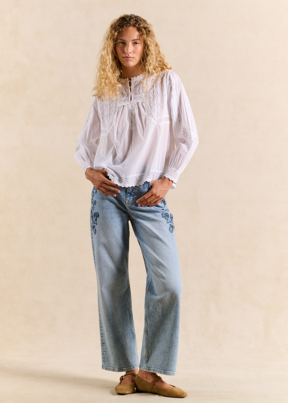 Blouse brodée en voile de coton - Sud Express - 5 - Sud Express