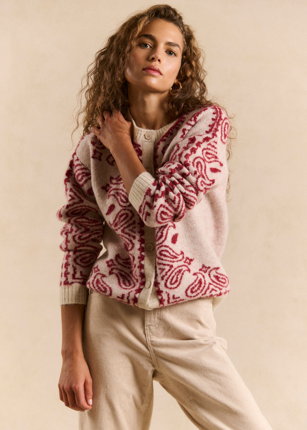 Gilet en maille jacquard motif bandana - Sud Express - 7 - Sud Express