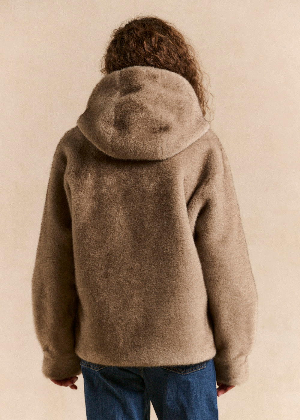 Manteau mi long en fausse fourrure à capuche - Sud Express - 3 - Sud Express