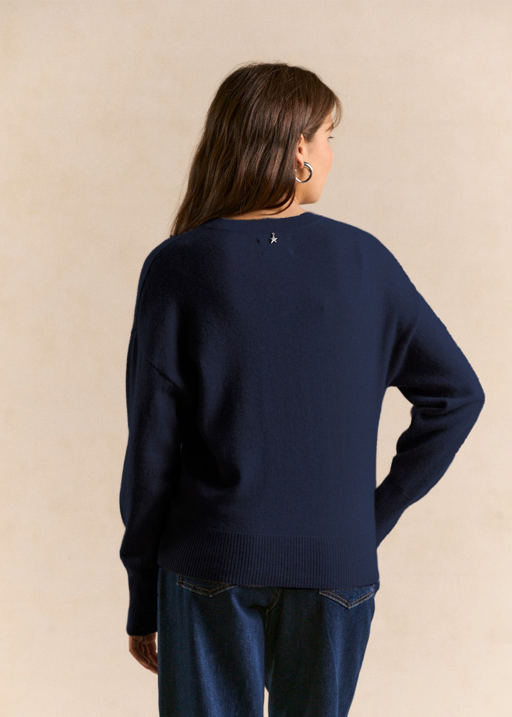 GRAMMAXE Gilet cachemire col V forme courte - 3 - Sud Express - Sud Express